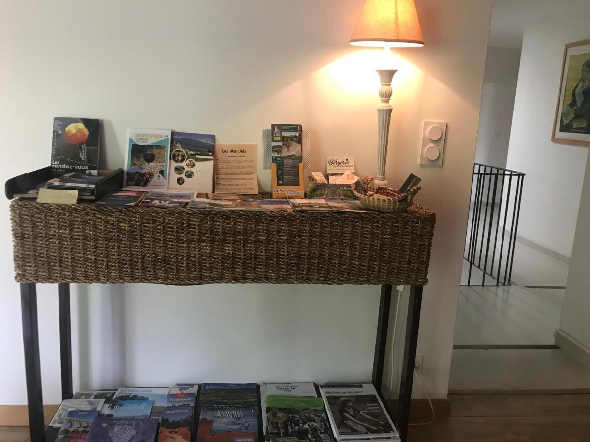 베두엥 Oustau Du Ventoux B&B 외부 사진